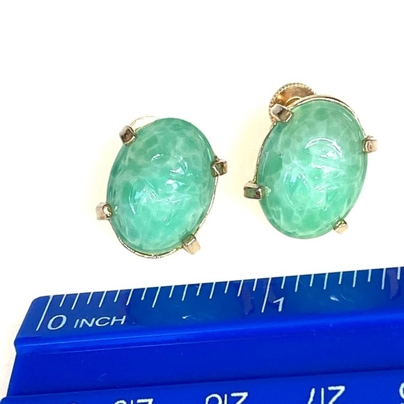 Vintage Earrings Scarab Carved Screw Backs - Picture 3 of 9